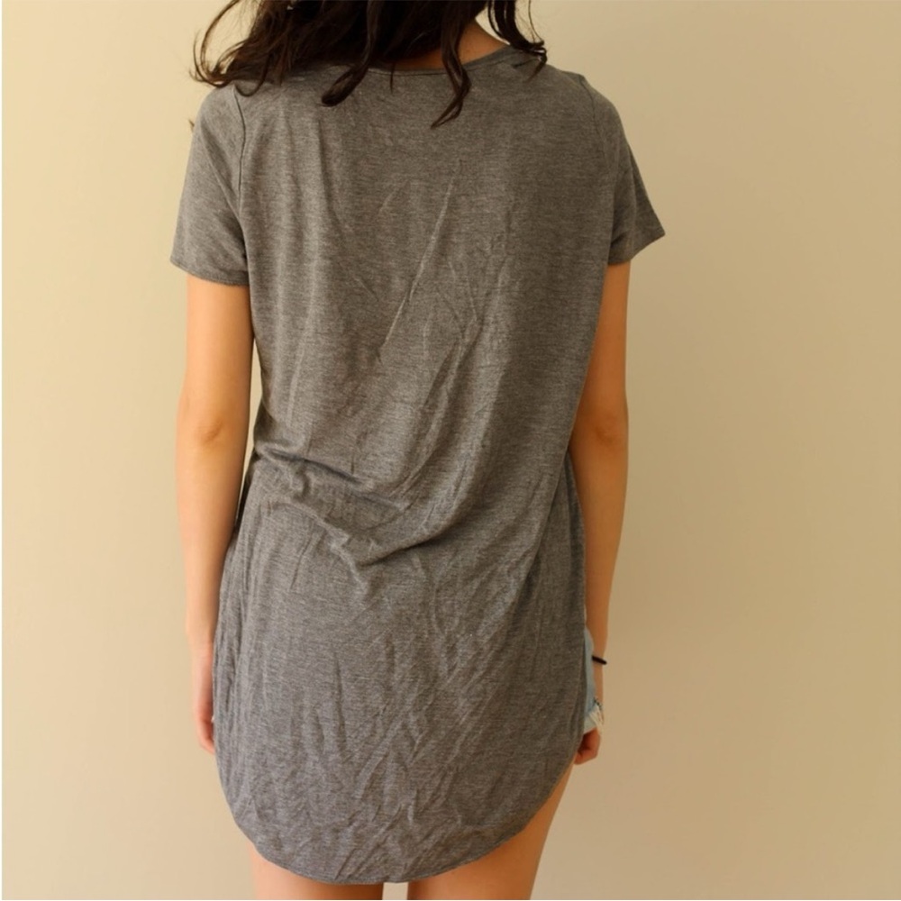 WILFRED by Aritzia Capucine split side short sleeve top *grey* - Picture 2 of 10